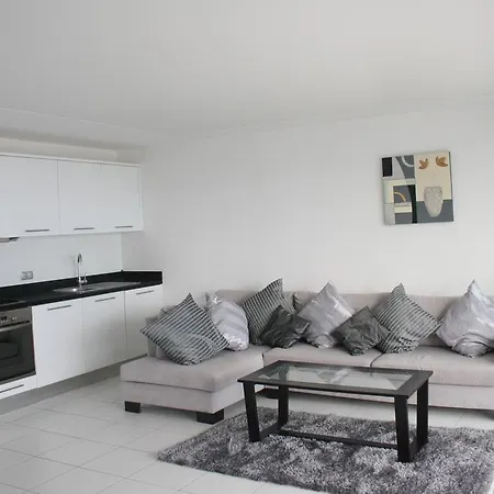 Daire Horizon Sky Cherry 6 Kıyıkıslacık